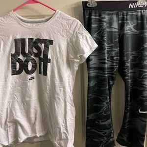 Nike Matching T-shirt and Leggings